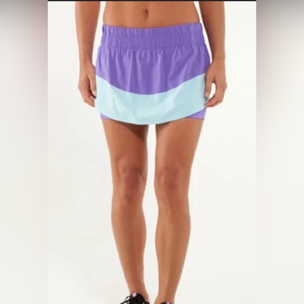Lululemon Breeze By Skirt Size 6